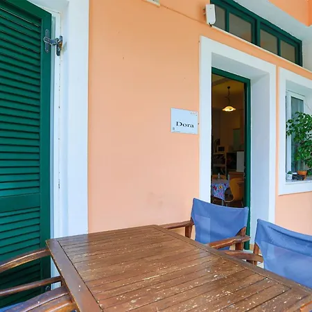 Kaminaki Dora Appartement *