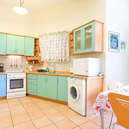 Kaminaki Dora Appartement *