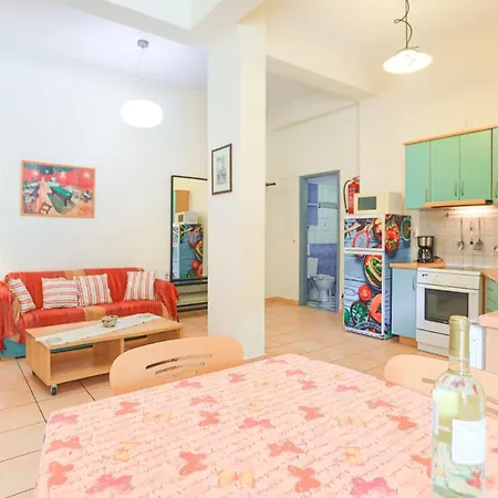 Kaminaki Dora * Nisaki (Corfu)