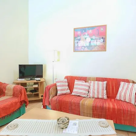 Apartament Kaminaki Dora
