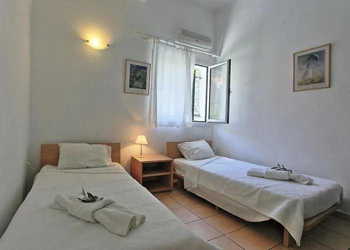 Kaminaki Dora דירה *